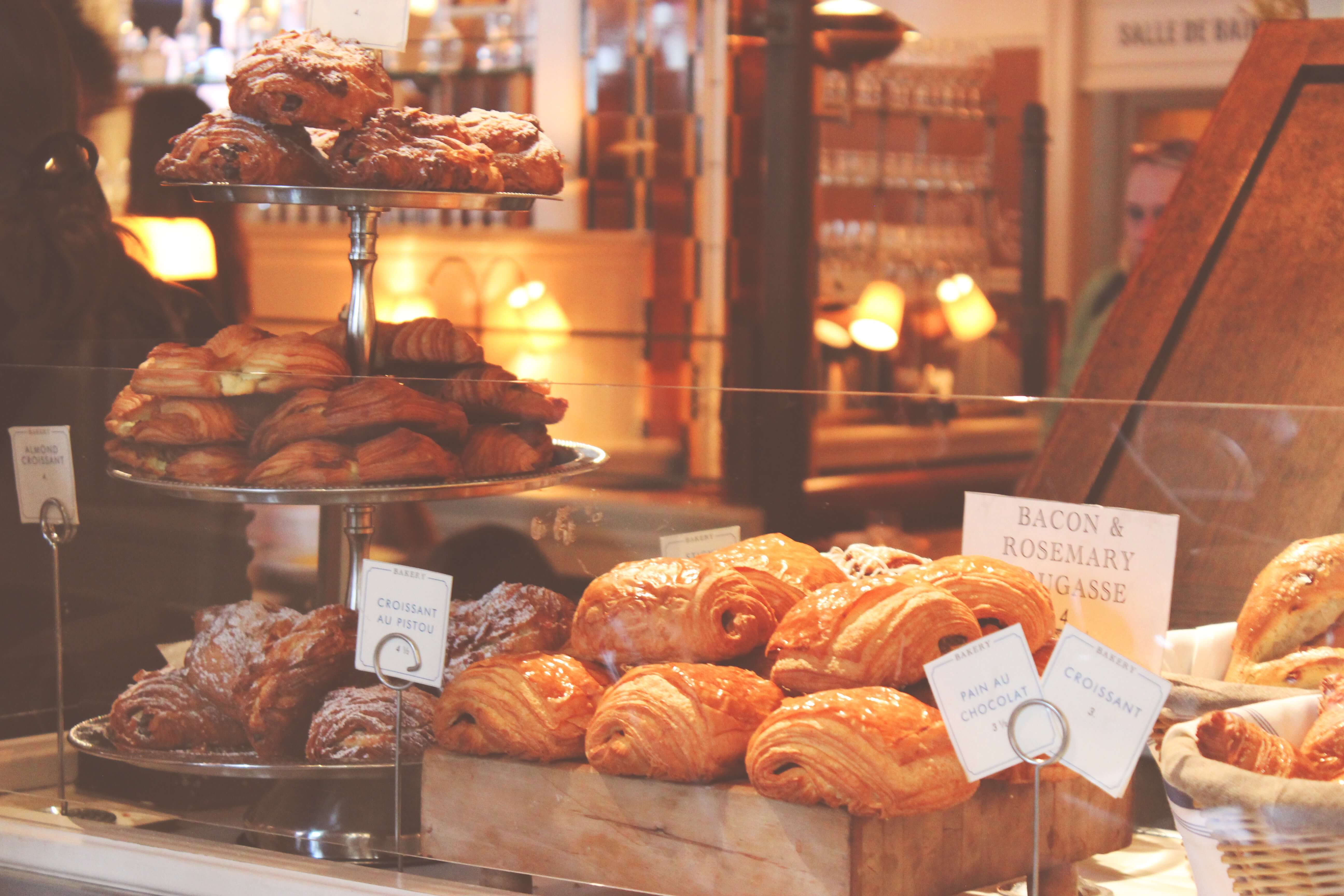 THE 5 BEST BAKERIES IN BUDAPEST 2022