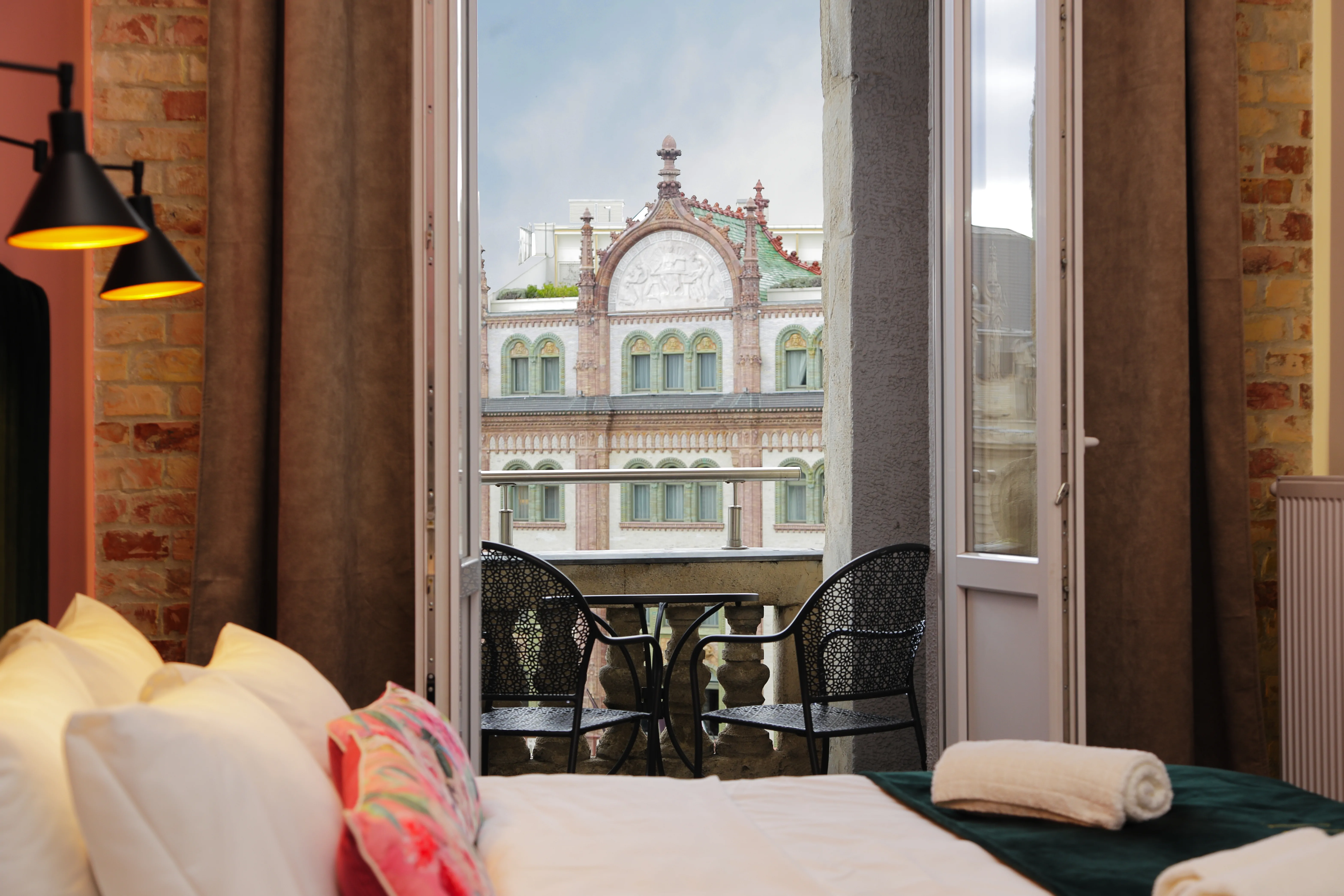 Hostel in Budapest during Easter week, Maverick Lodges is your perfect holiday accommodation